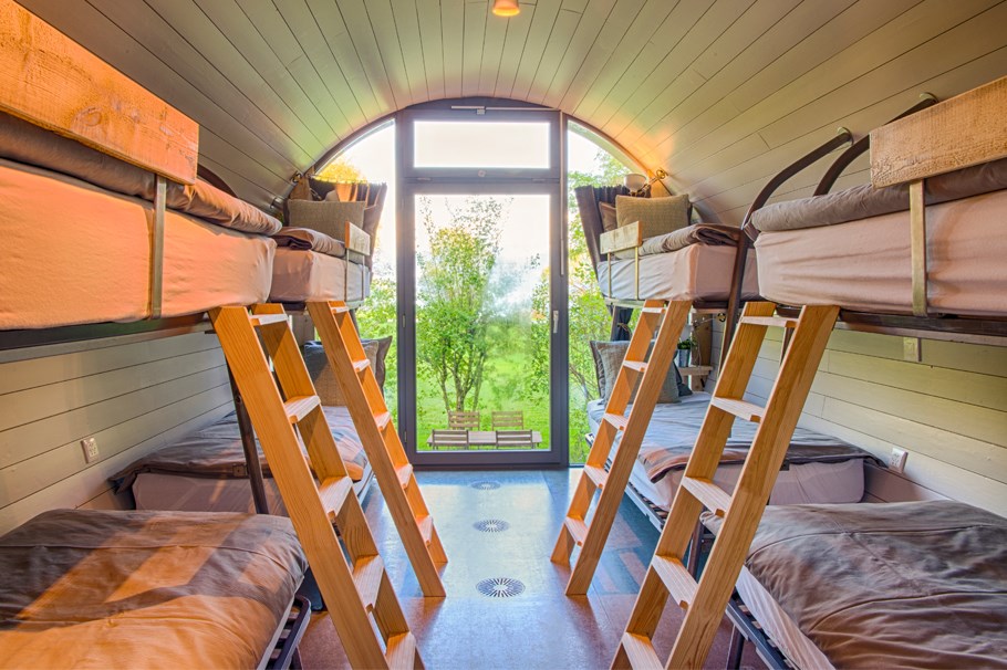 dormir dans un tube suisse